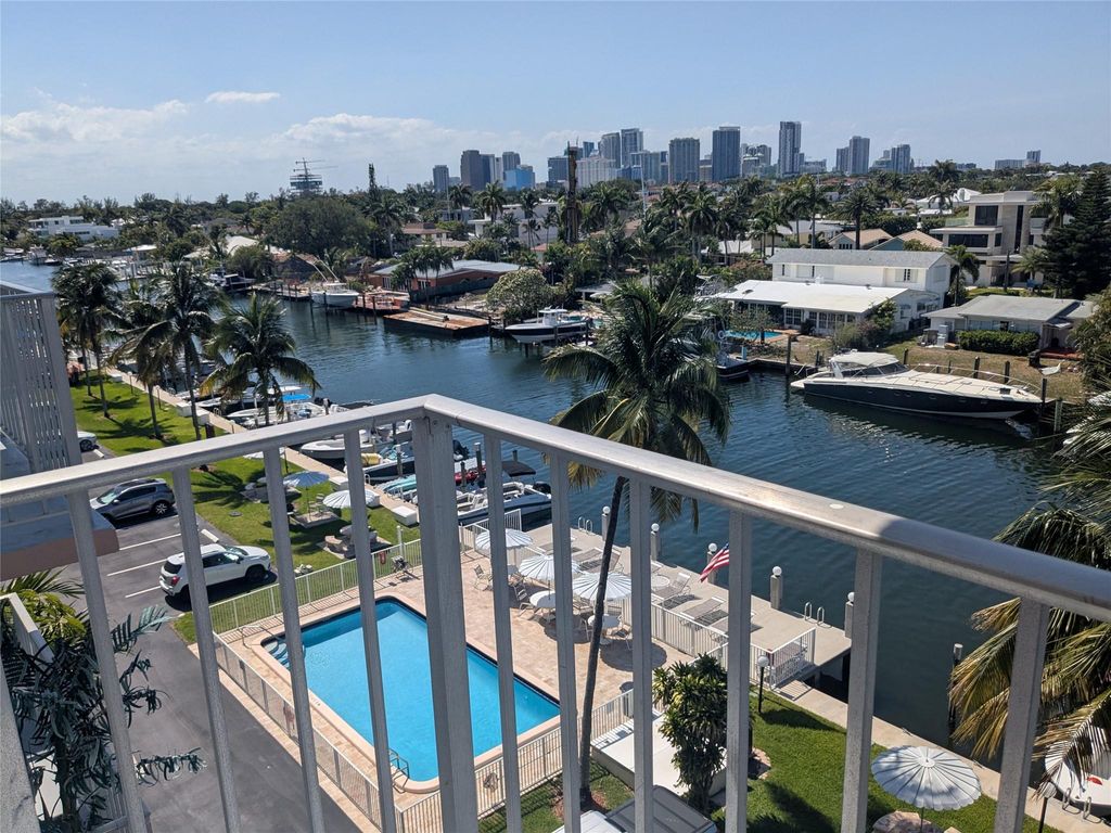 Photo of 1731 SE 15 Street #612, Fort Lauderdale, FL 33316 (MLS # F10504584)