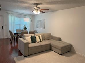 5514 Courtyard Dr 5514