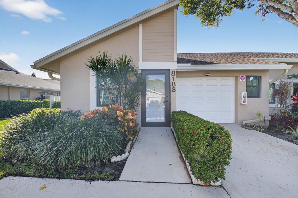 Photo of 8188 Sweetbriar Way, Boca Raton, FL 33496 (MLS # R11147304)