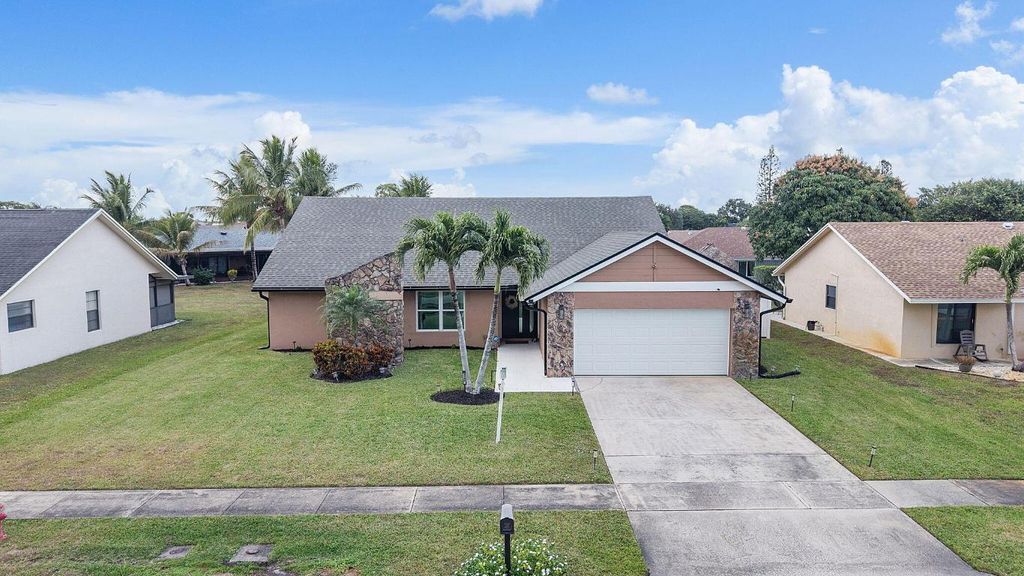 Photo of 8289 Waccamaw Lane E, Lake Worth, FL 33467 (MLS # R11152042)