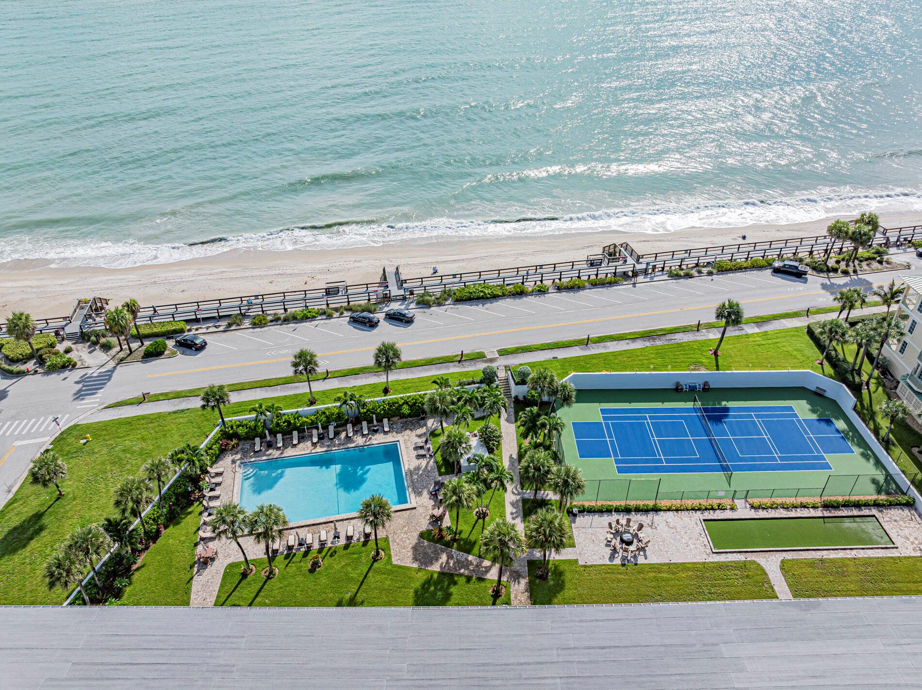 BAY ISLAND CLUB - Residential Lease