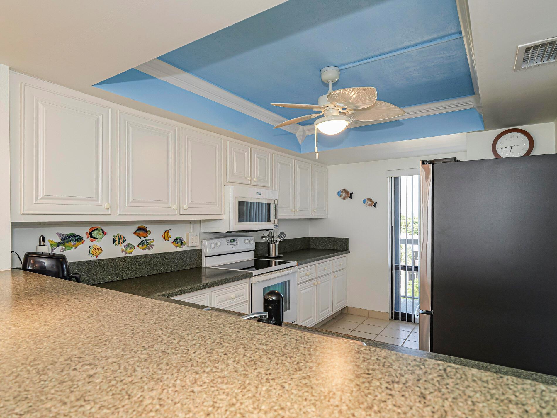 BAY ISLAND CLUB - Residential Lease