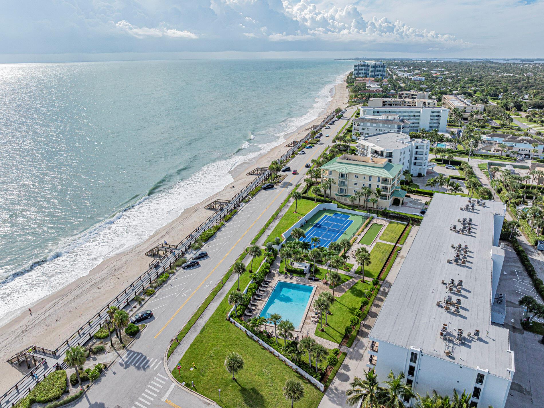 BAY ISLAND CLUB - Residential Lease