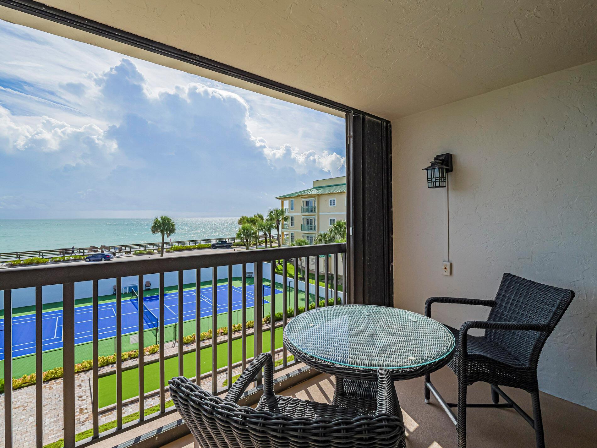 BAY ISLAND CLUB - Residential Lease