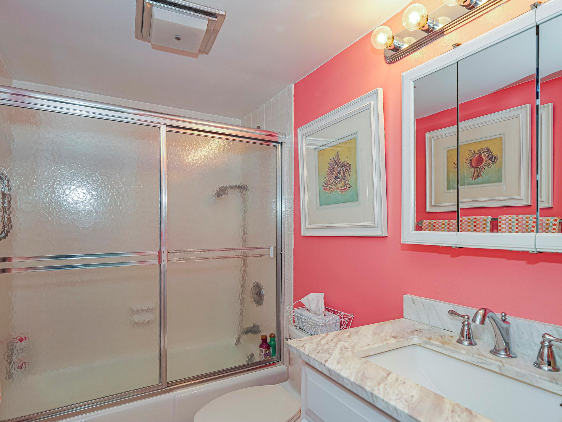 BAY ISLAND CLUB - Residential Lease