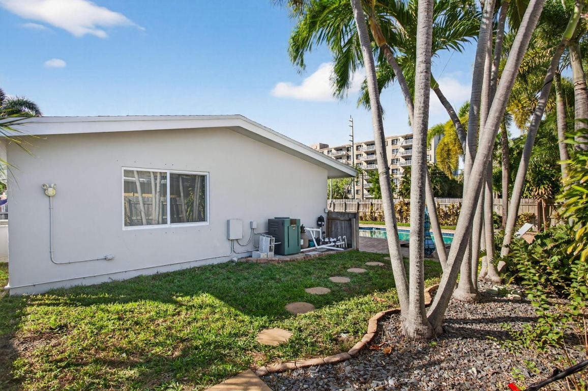 CORAL WOODS - Residential