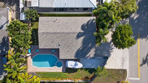 Tiny photo for 3792 NE 19th Avenue, Oakland Park, FL 33308 (MLS # R11150557)
