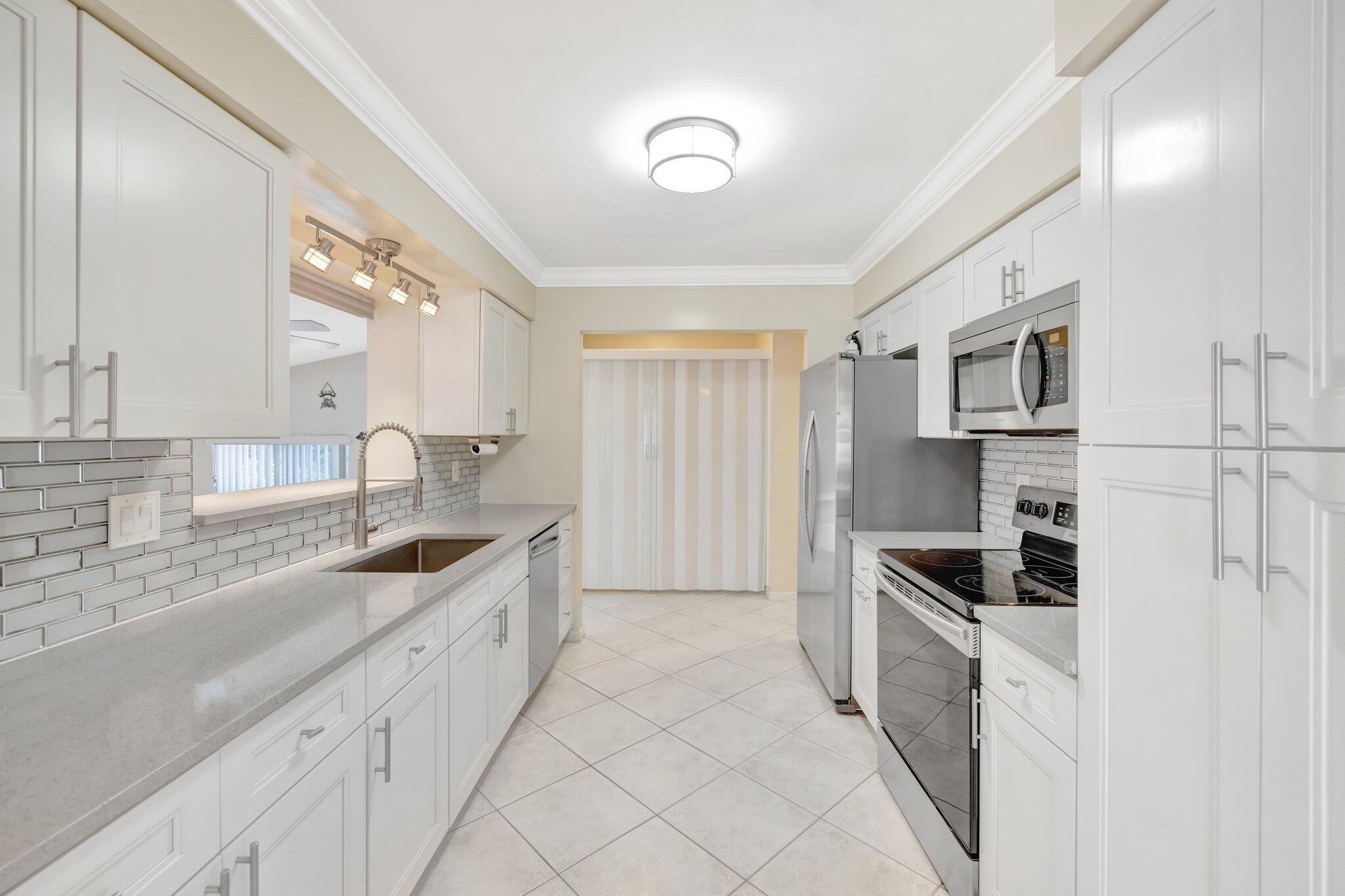 CORAL WOODS - Residential