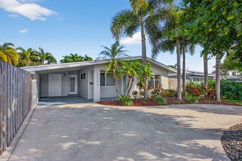 Tiny photo for 3792 NE 19th Avenue, Oakland Park, FL 33308 (MLS # R11150557)