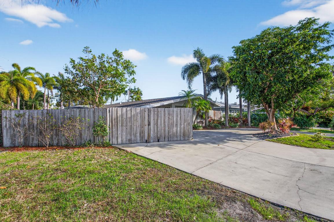 CORAL WOODS - Residential