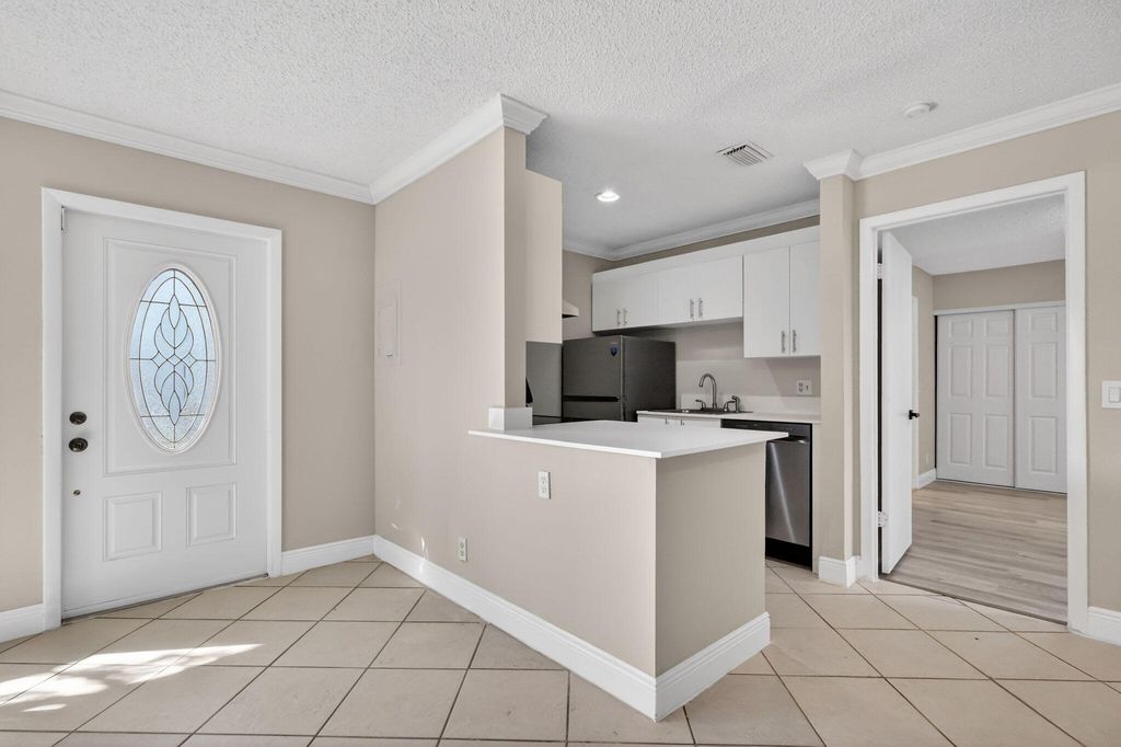 Photo of 24 Crossings Circle #D, Boynton Beach, FL 33435 (MLS # R11159236)
