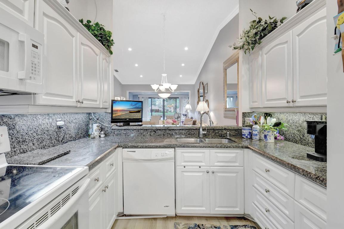 5231 Fairway Woods Drive 3311