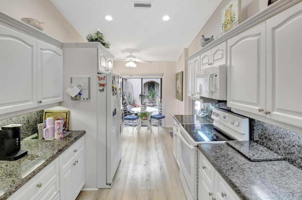 5231 Fairway Woods Drive 3311