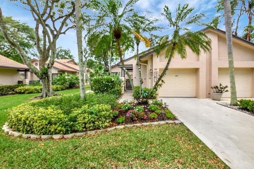 Photo of 5231 Fairway Woods Drive #3311, Delray Beach, FL 33484 (MLS # R11080388)