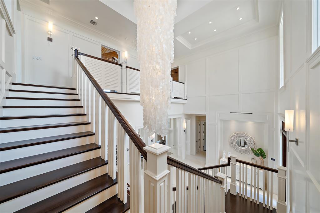 YACHT CLUB - Residential