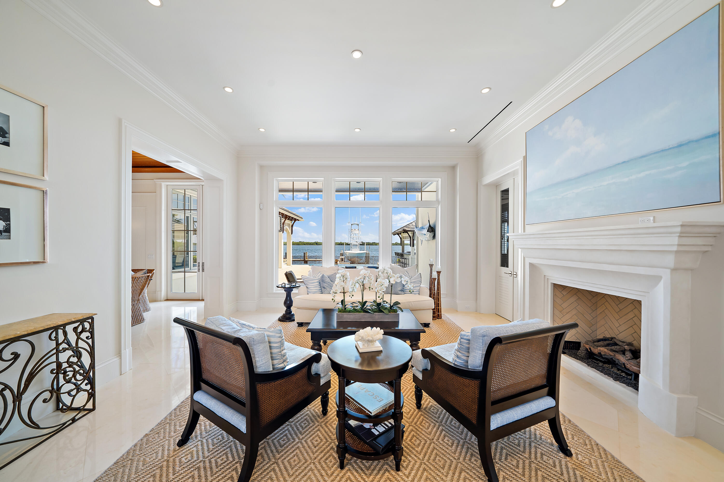 YACHT CLUB - Residential