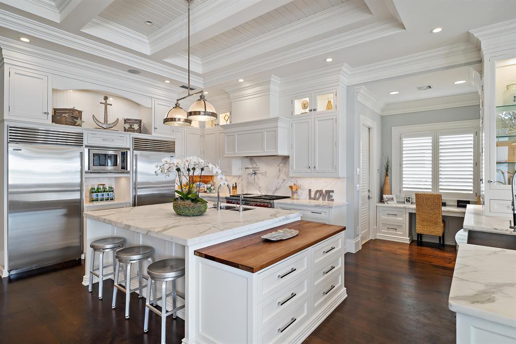 YACHT CLUB - Residential