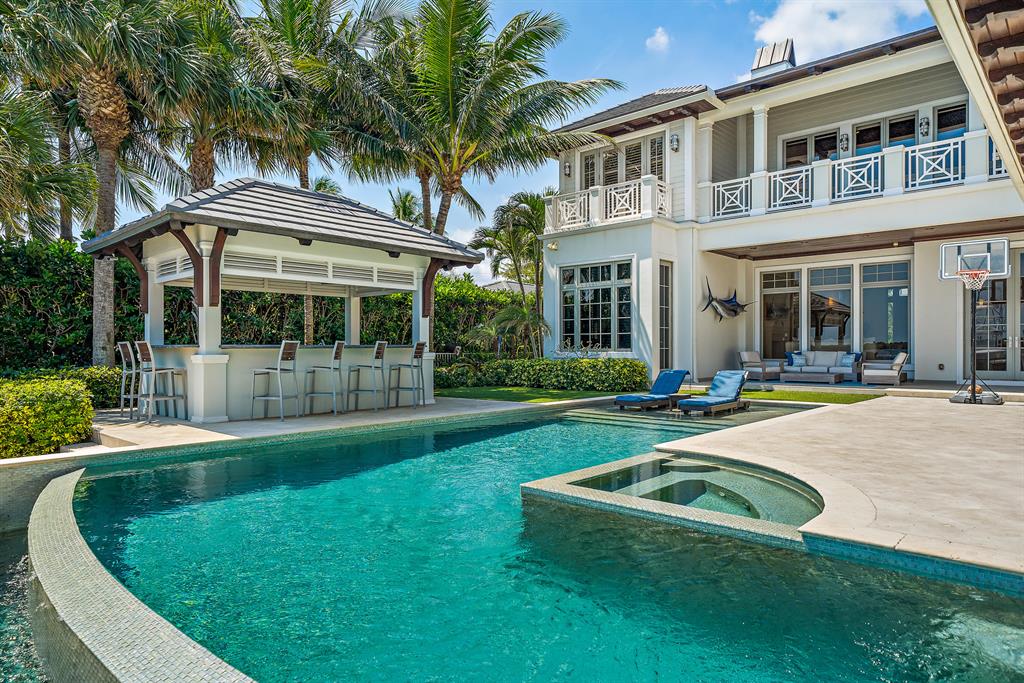 YACHT CLUB - Residential