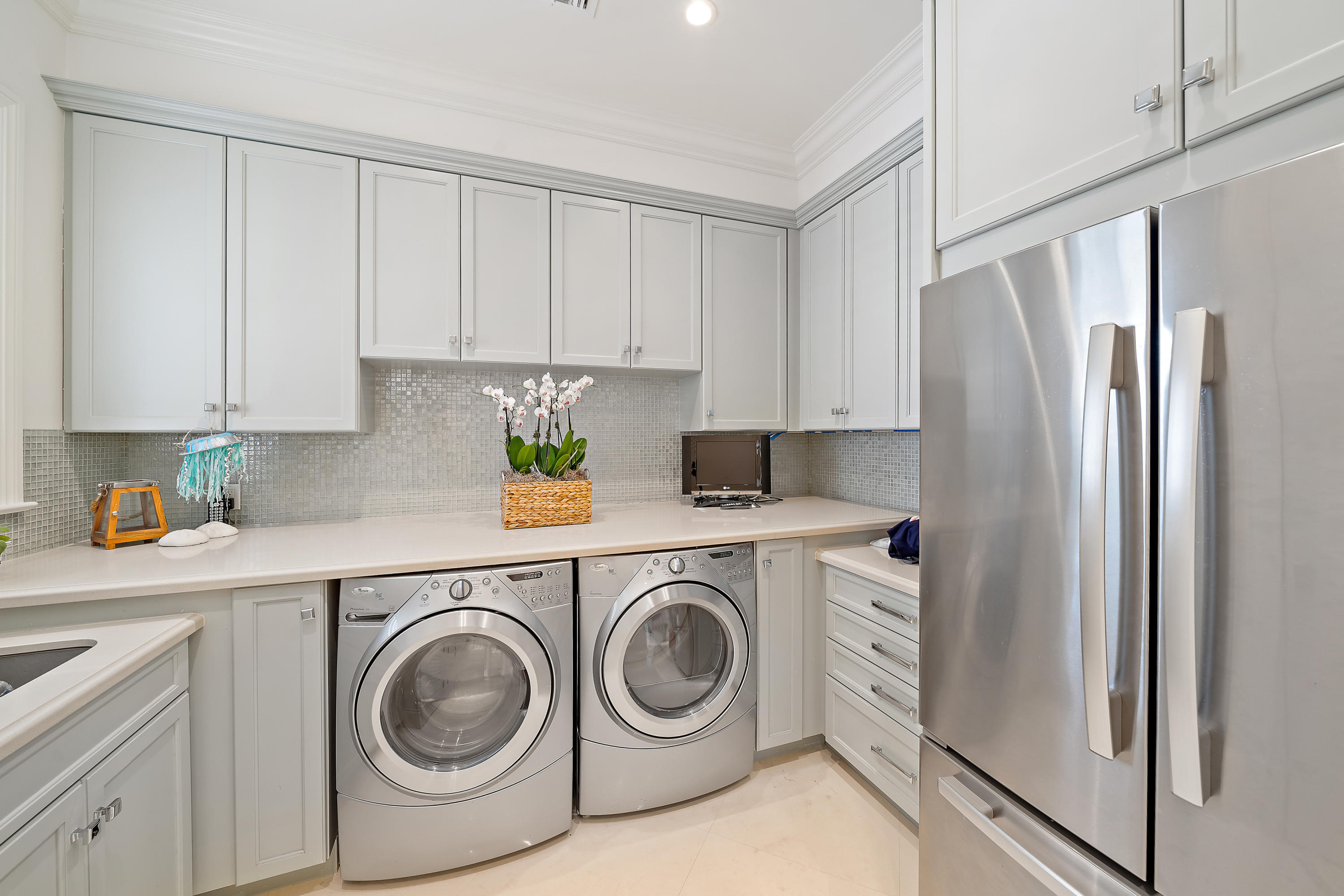 YACHT CLUB - Residential