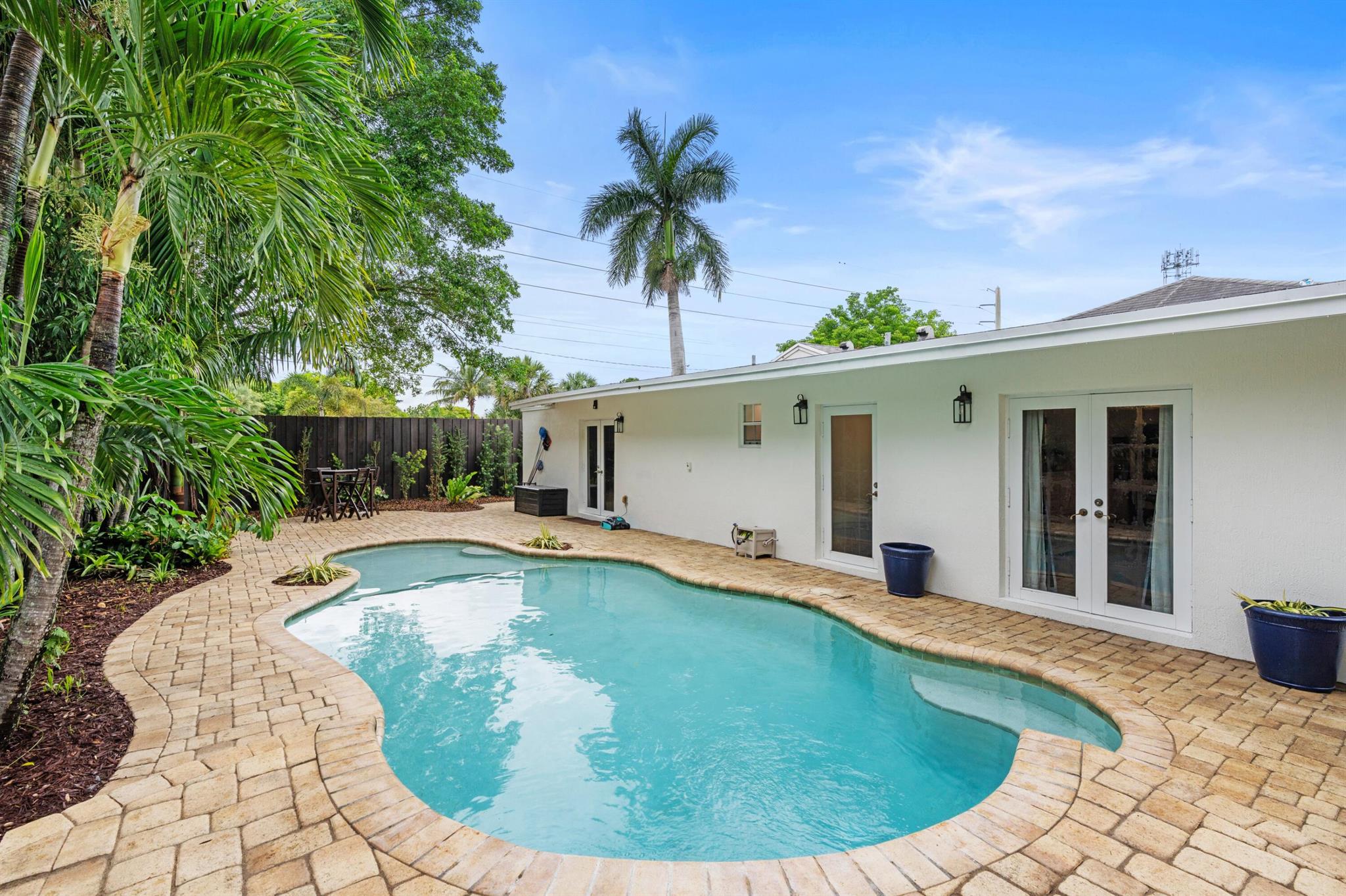 812 NW 26th Street