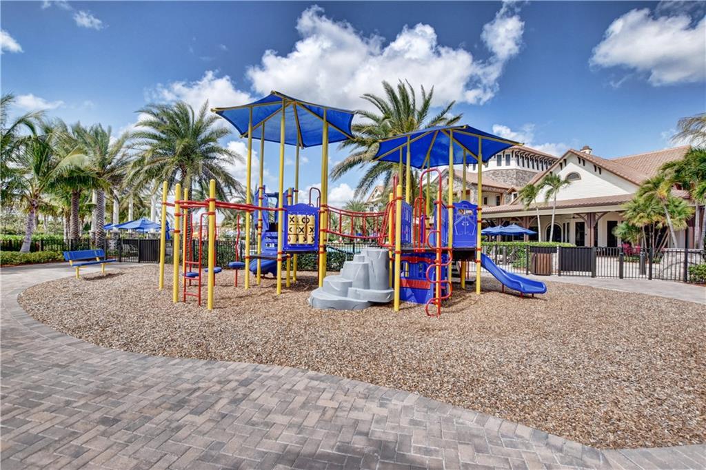 MiraLago - Residential