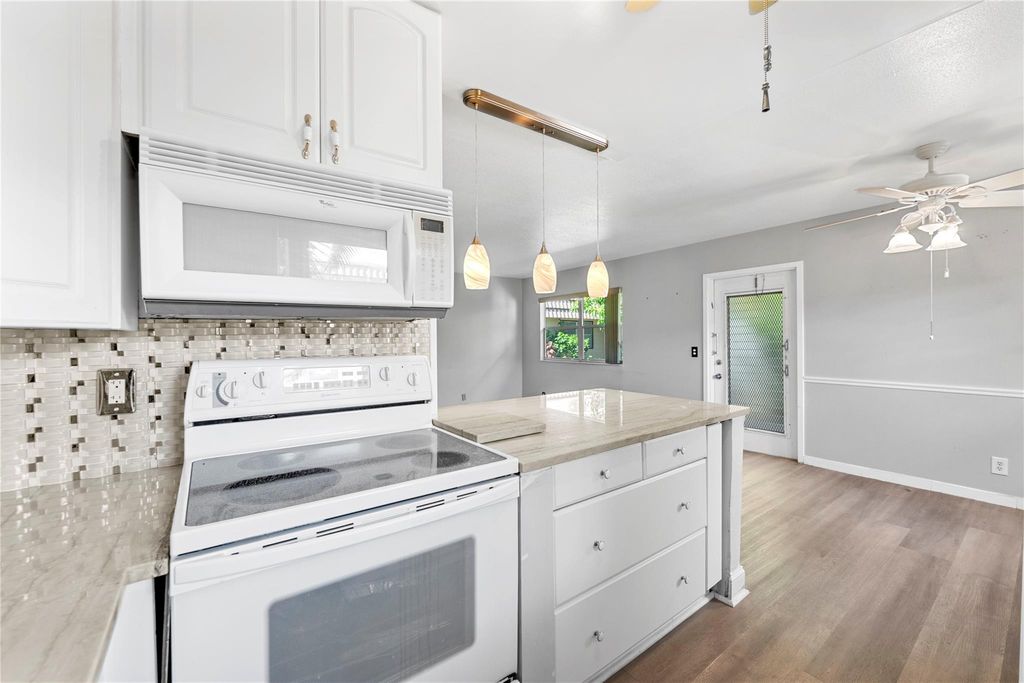 Photo of 220 Seville J #220, Delray Beach, FL 33446 (MLS # F10529427)