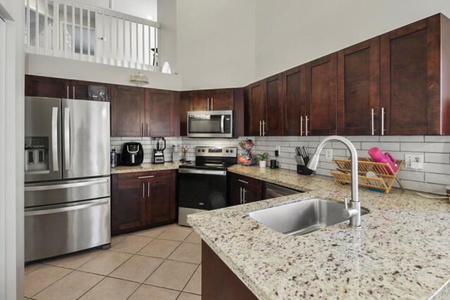 WELLINGTONS EDGE PAR 78 P - Residential