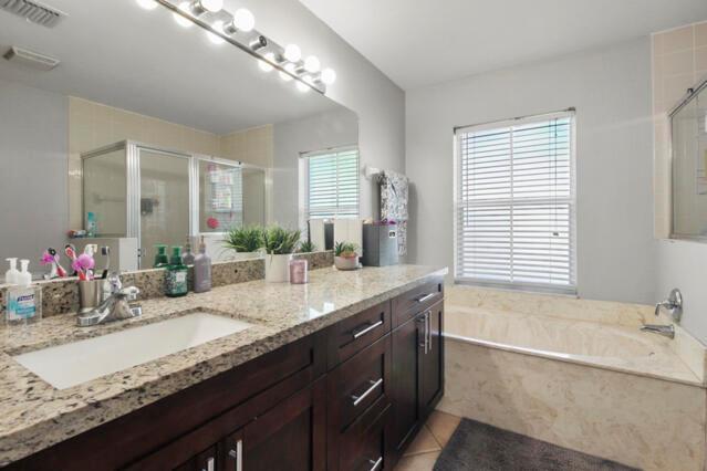 WELLINGTONS EDGE PAR 78 P - Residential