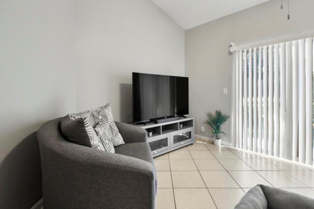 WELLINGTONS EDGE PAR 78 P - Residential