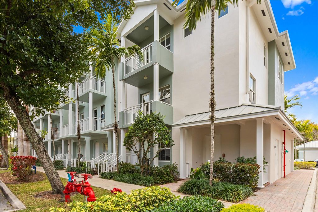 Photo of 403 SW 13th Terrace #403, Fort Lauderdale, FL 33312 (MLS # F10551155)