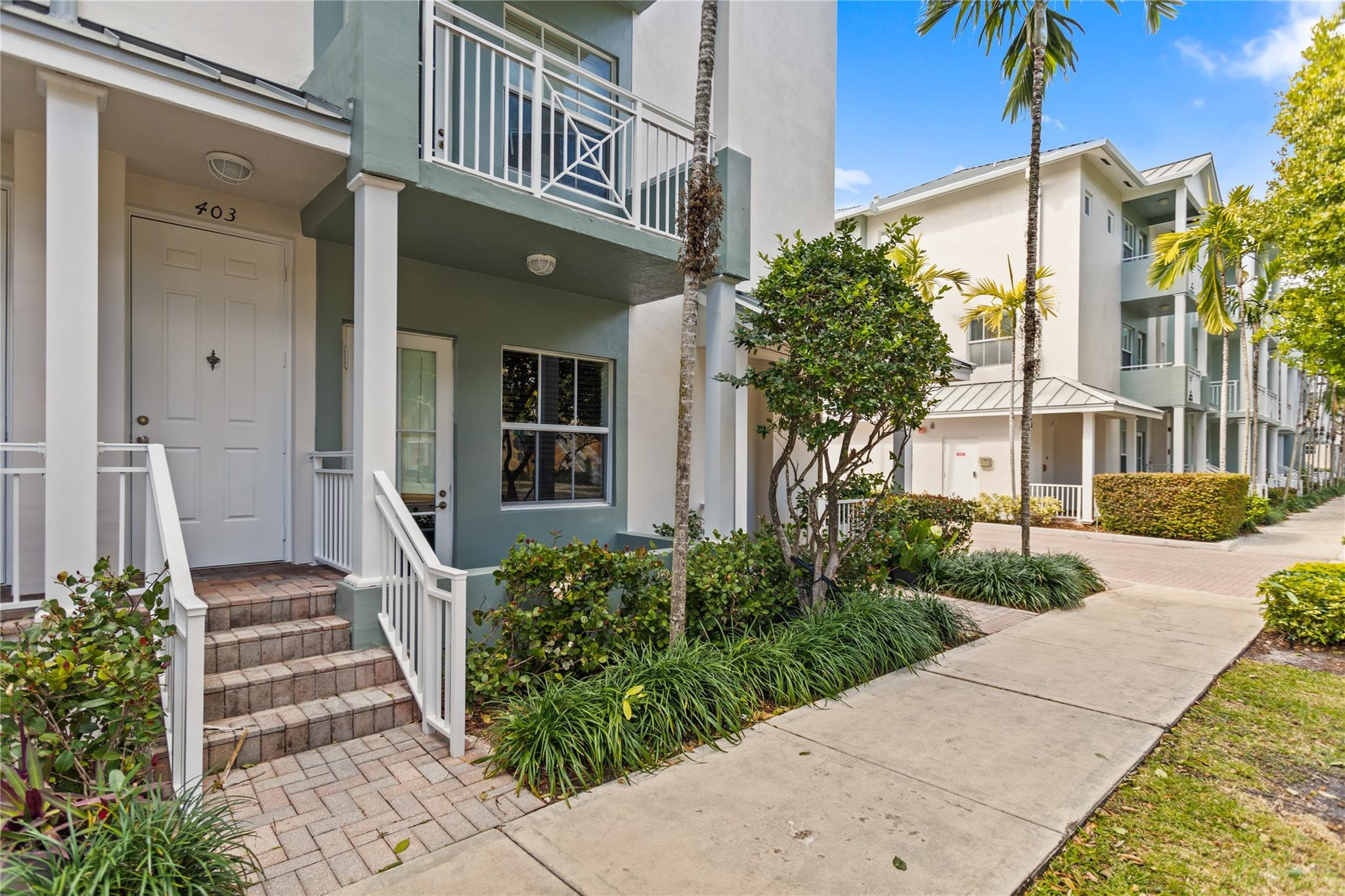 403 SW 13th Terrace 403
