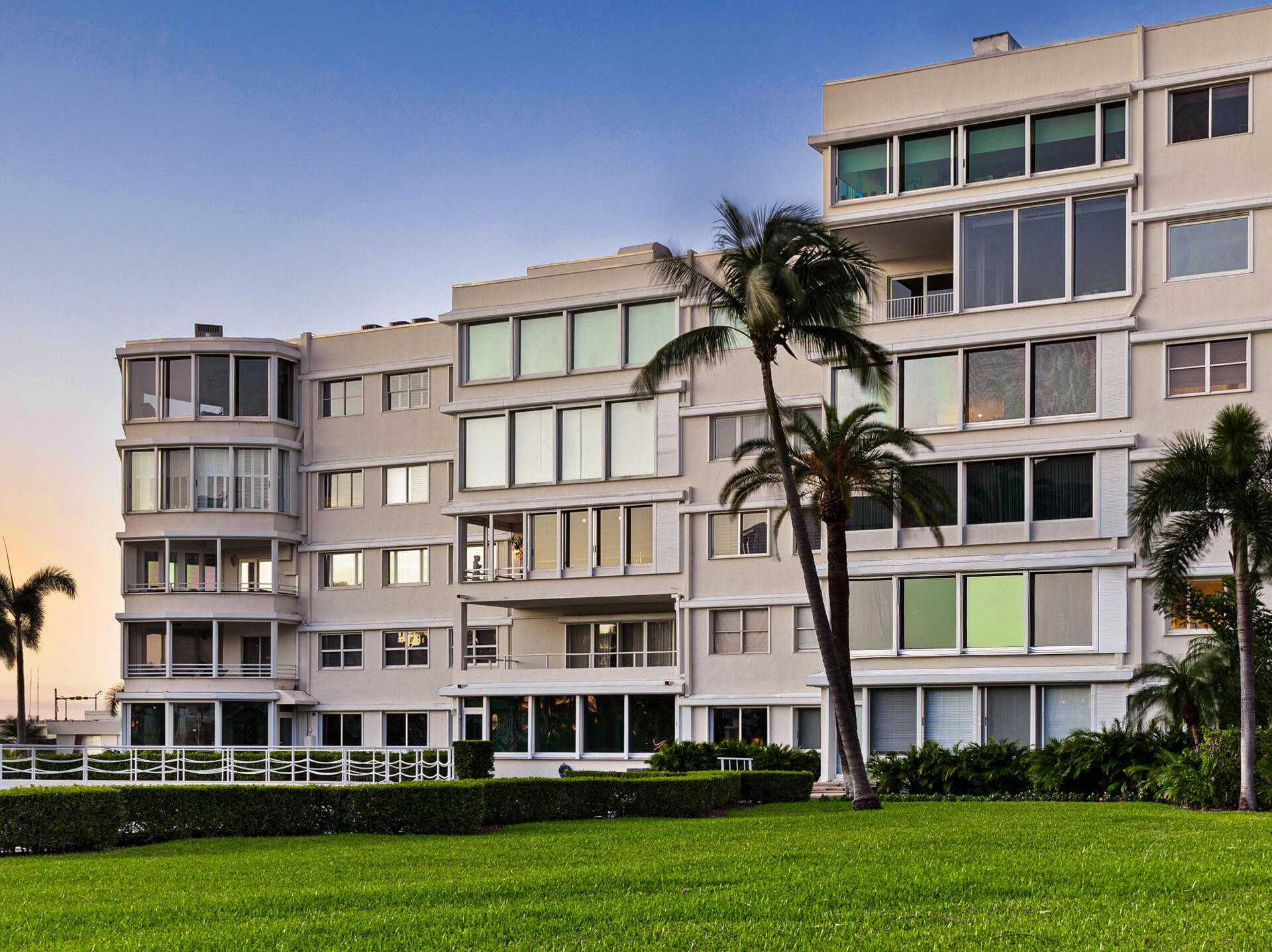 PALM BEACH TOWERS CONDO - Residential