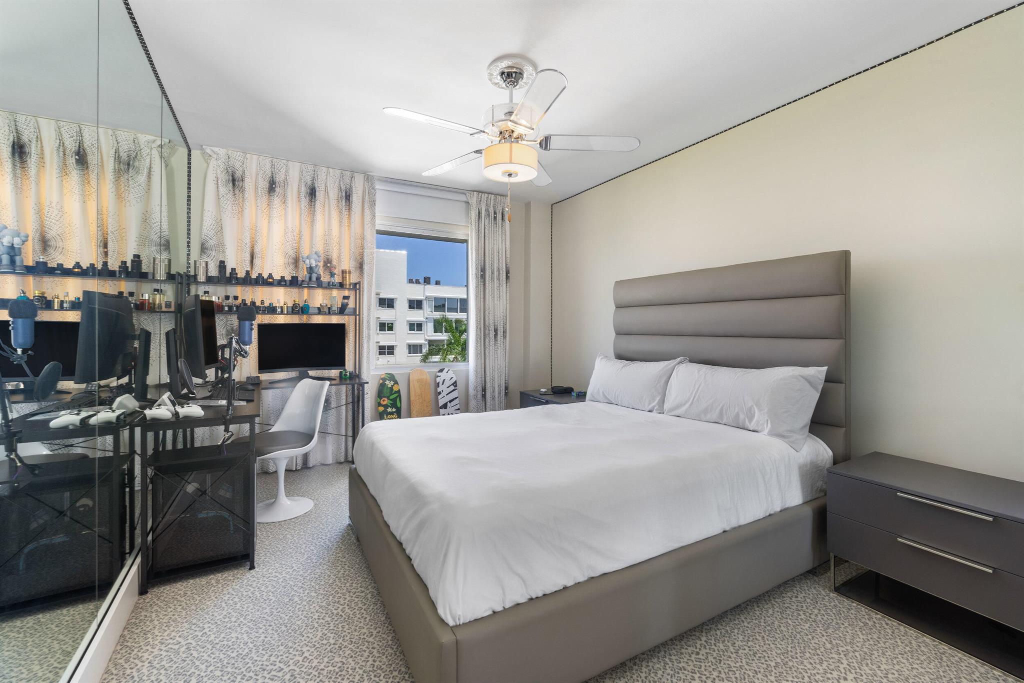 PALM BEACH TOWERS CONDO - Residential