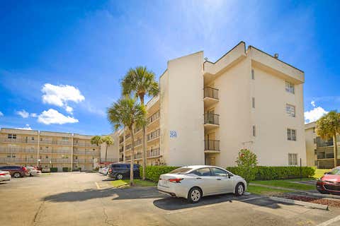 Tiny photo for 2541 Aragon Boulevard #202, Sunrise, FL 33322 (MLS # B26002961)