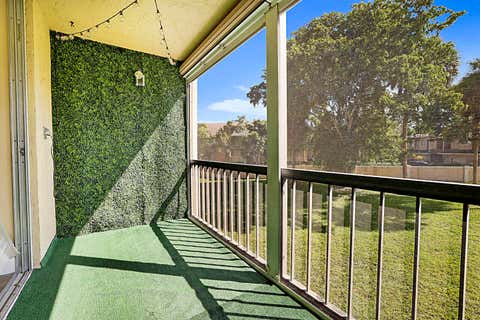 Tiny photo for 2541 Aragon Boulevard #202, Sunrise, FL 33322 (MLS # B26002961)