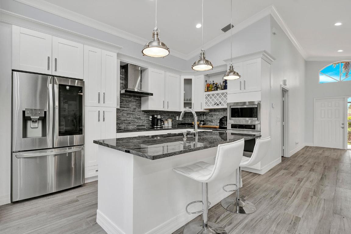 PIPERS GLEN A-3 - Residential