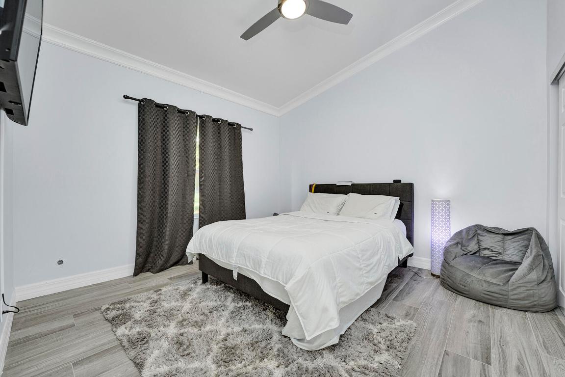 PIPERS GLEN A-3 - Residential