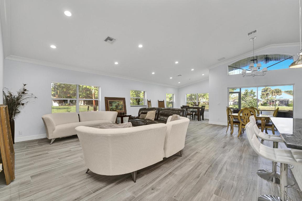 PIPERS GLEN A-3 - Residential