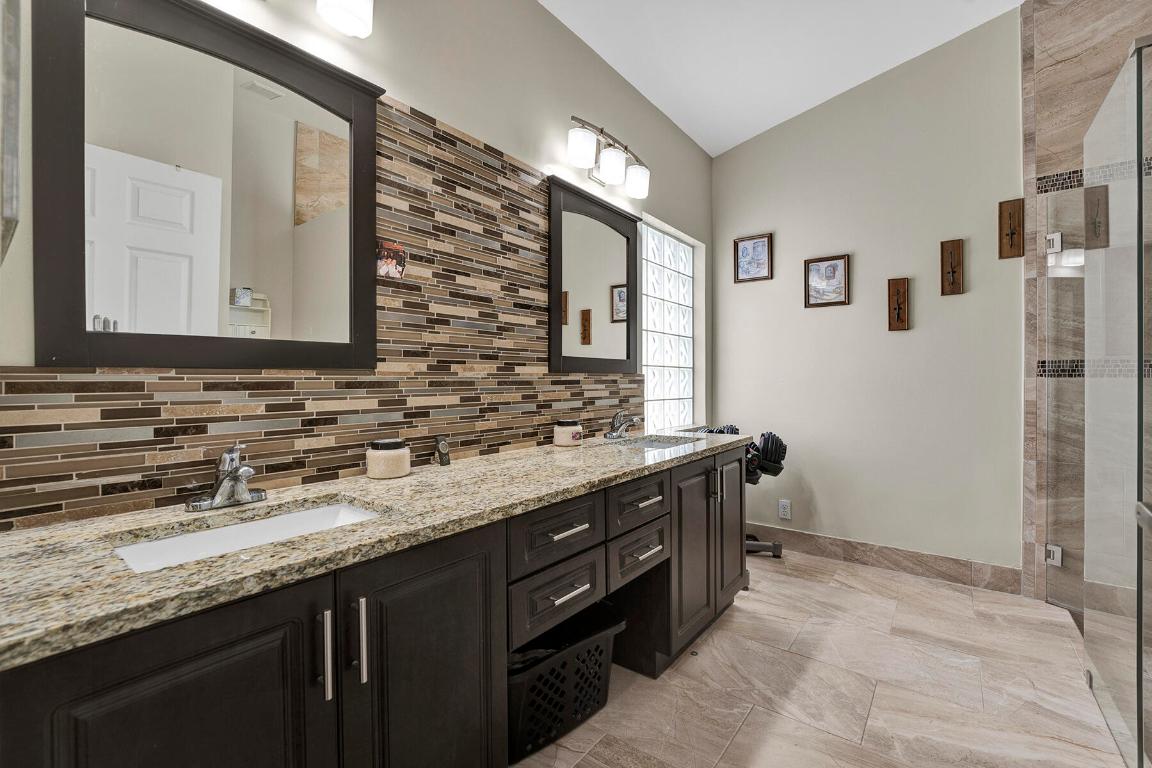 PIPERS GLEN A-3 - Residential