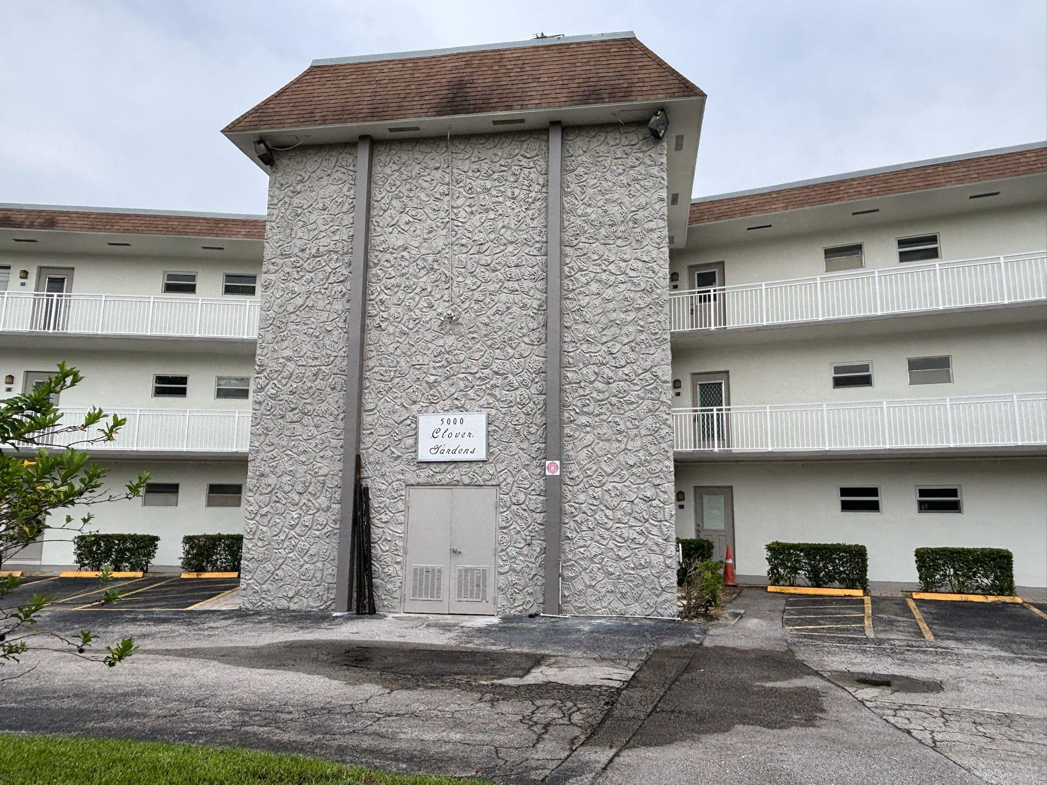 5000 NW 36th Street 606