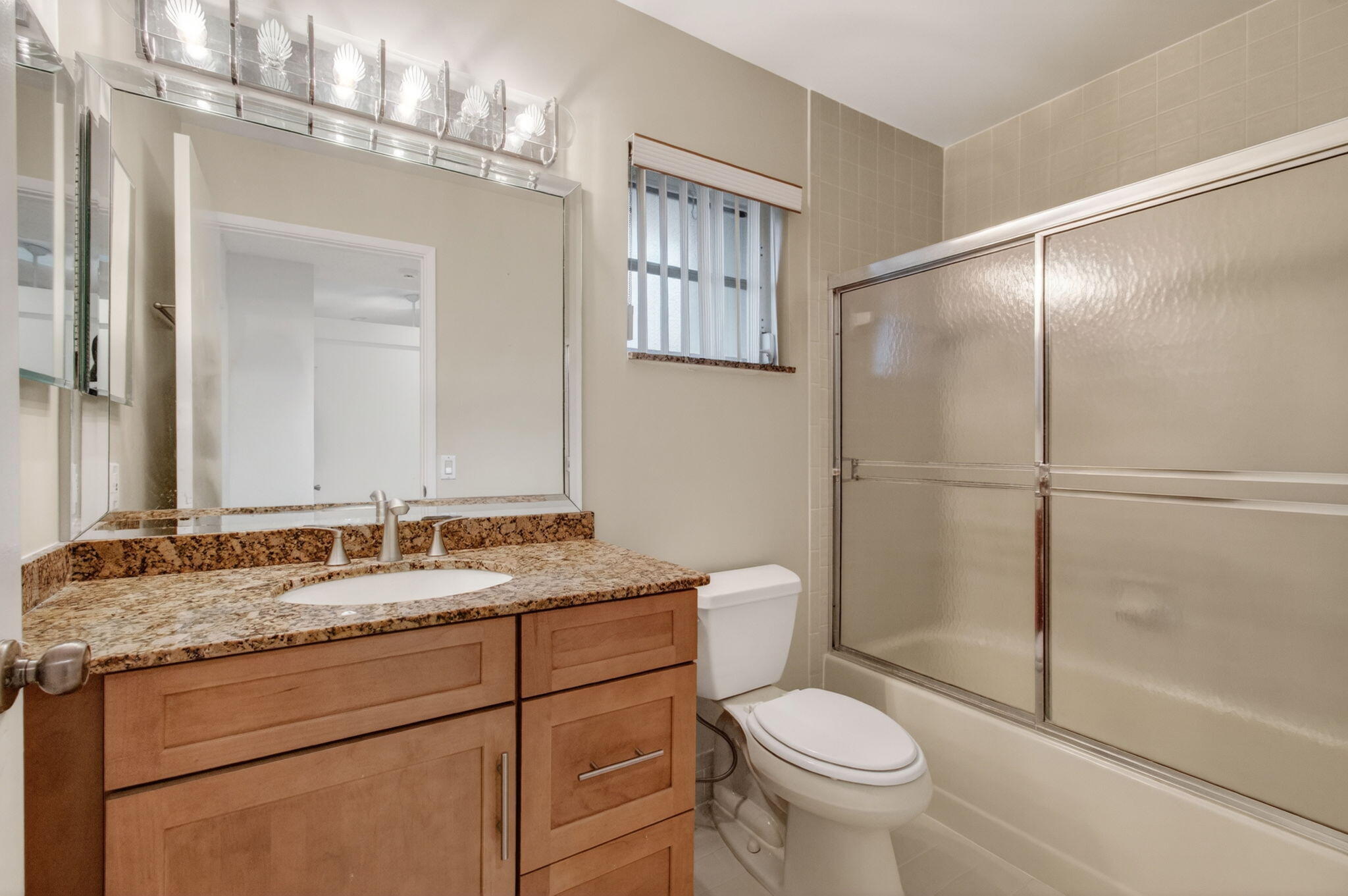 HUNTINGTON POINTE - Residential