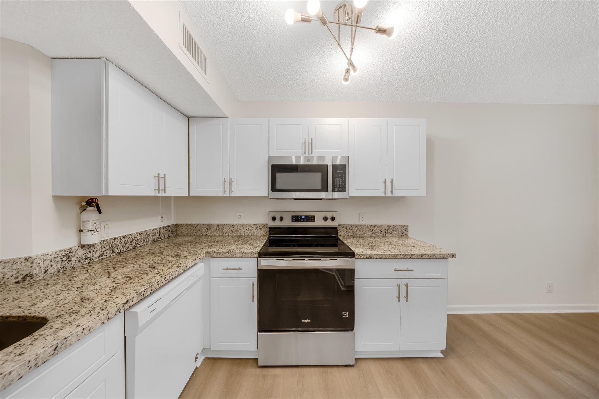 EDGEWATER CONDO - Residential Lease