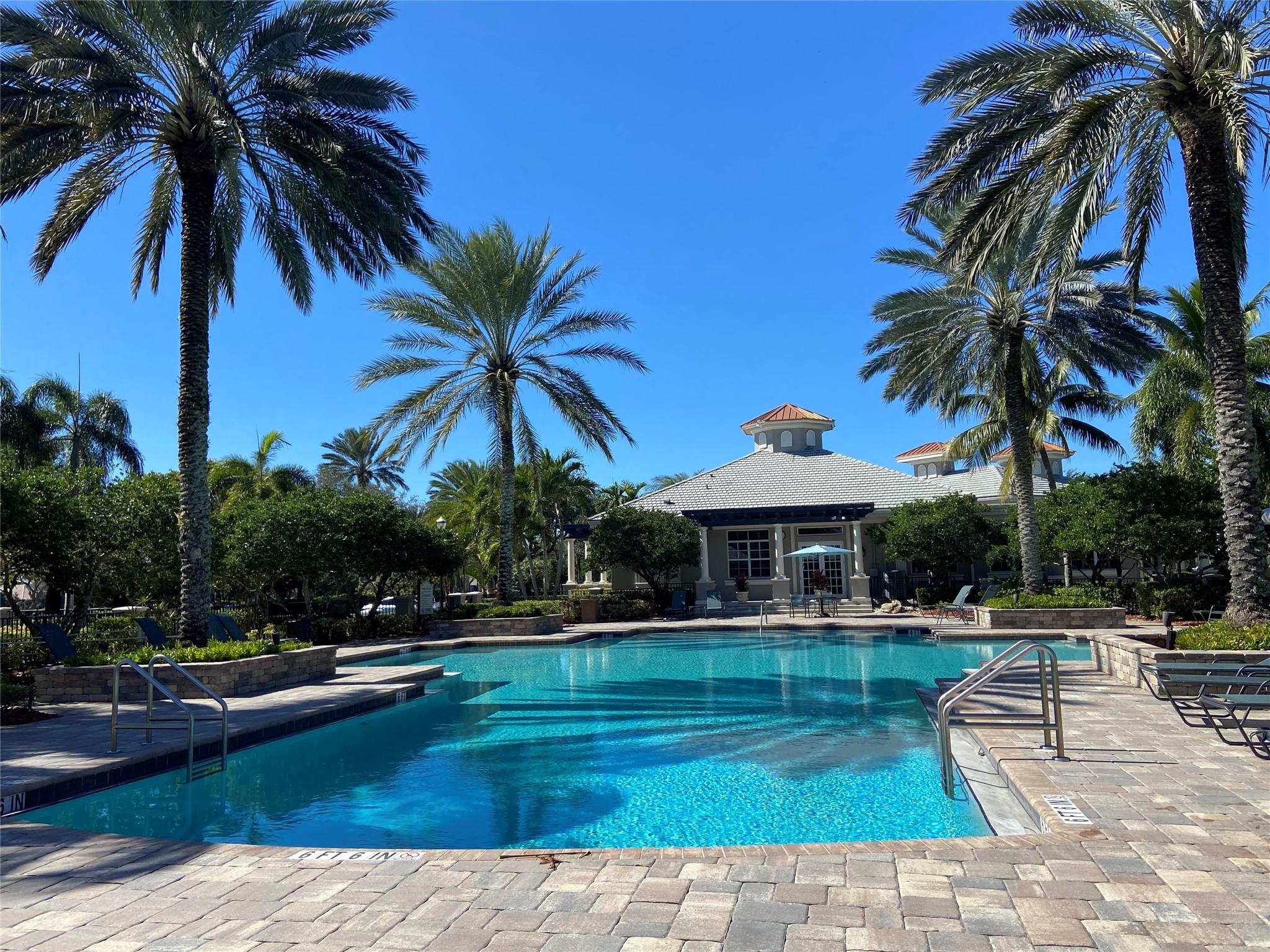 PARKLAND ISLES - Residential