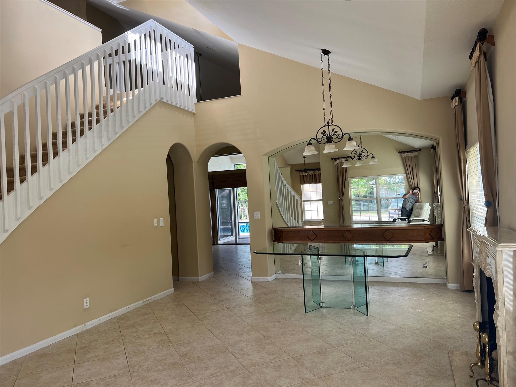 PARKLAND ISLES - Residential