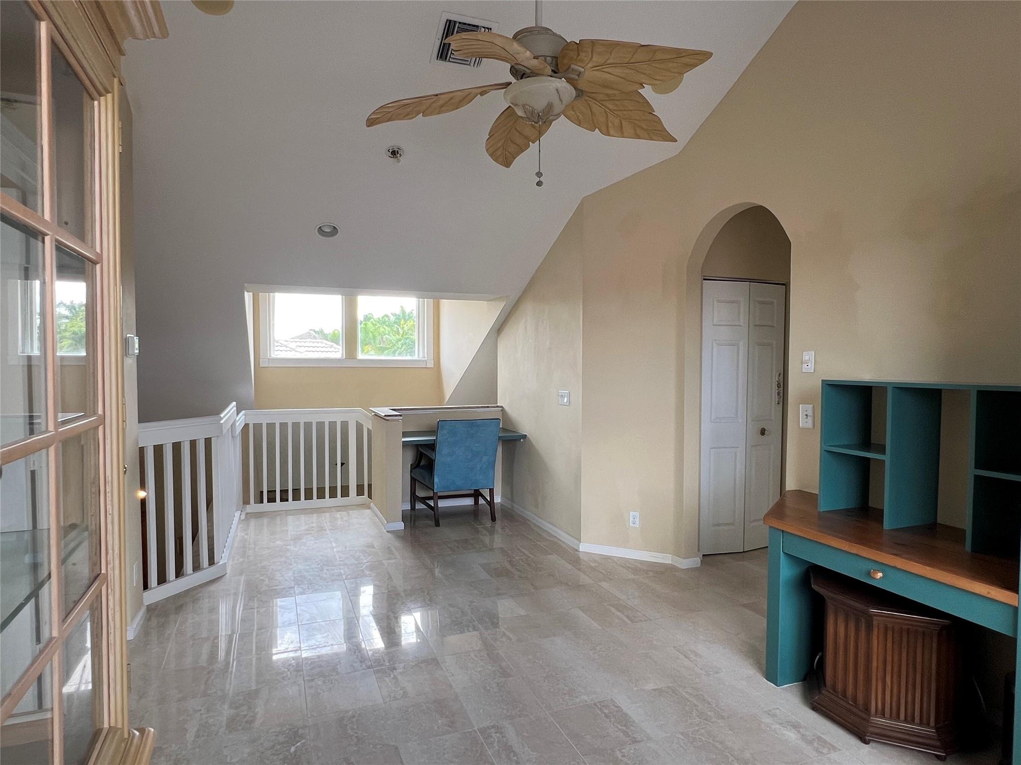 PARKLAND ISLES - Residential