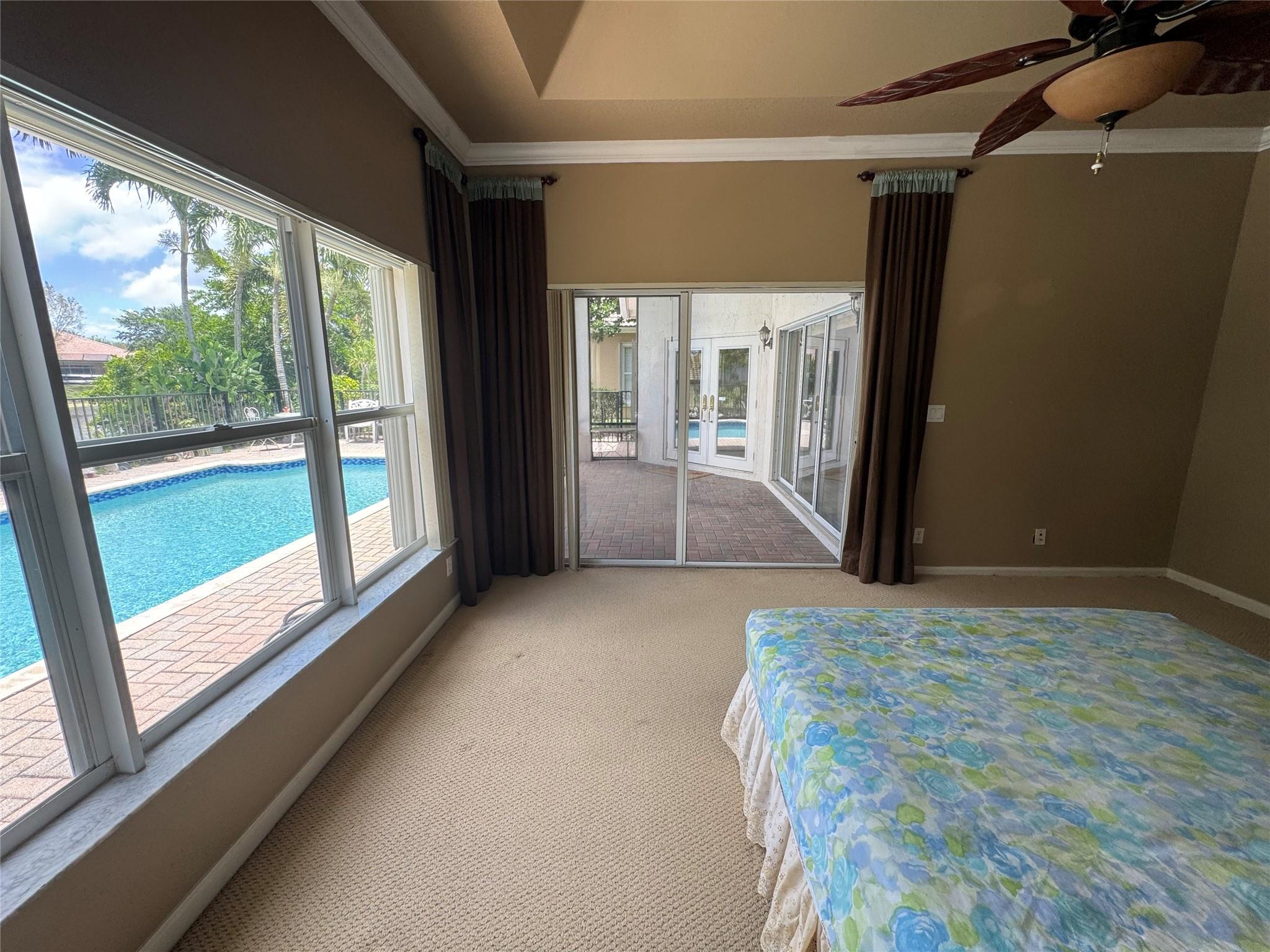 PARKLAND ISLES - Residential