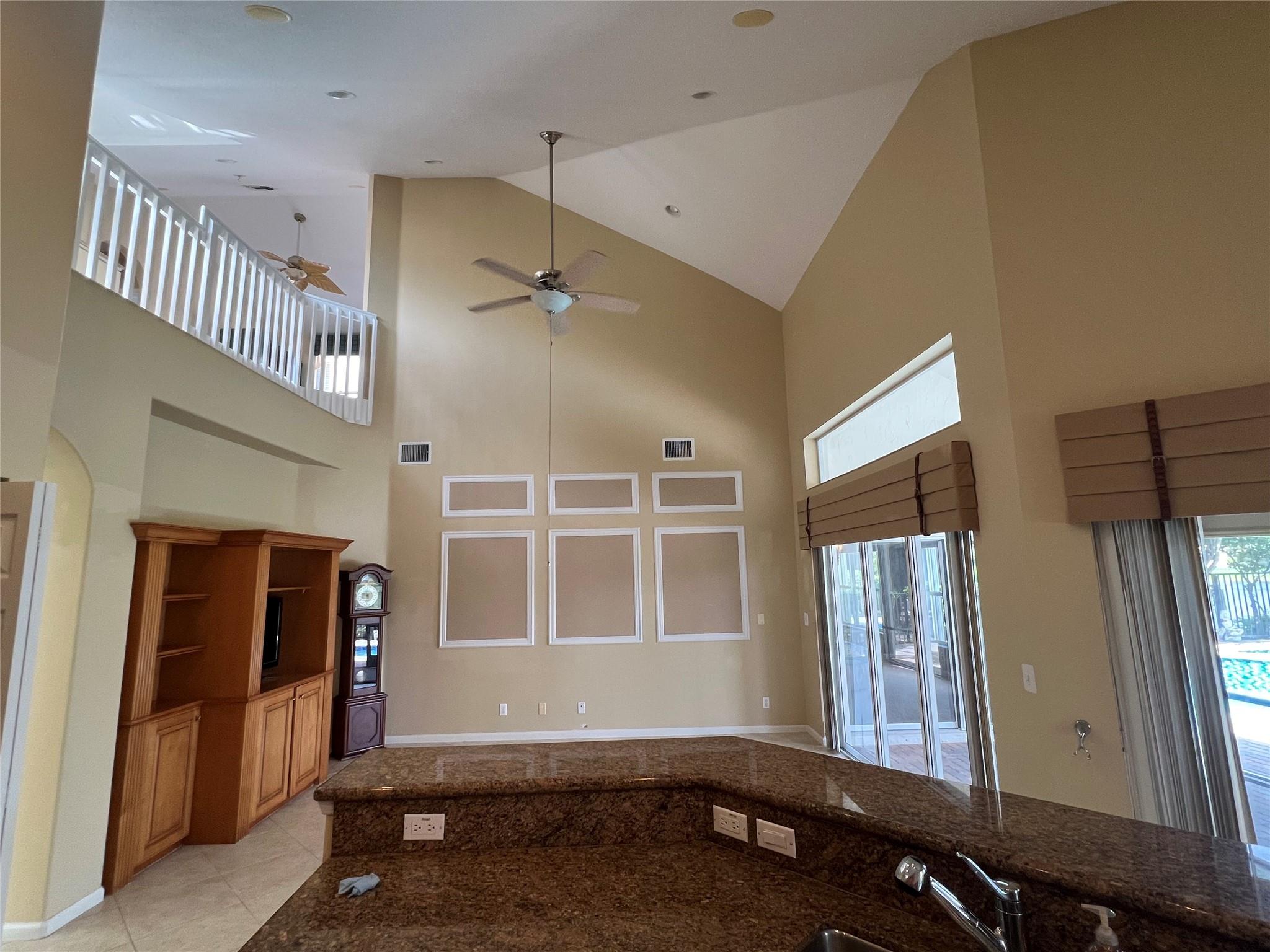 PARKLAND ISLES - Residential