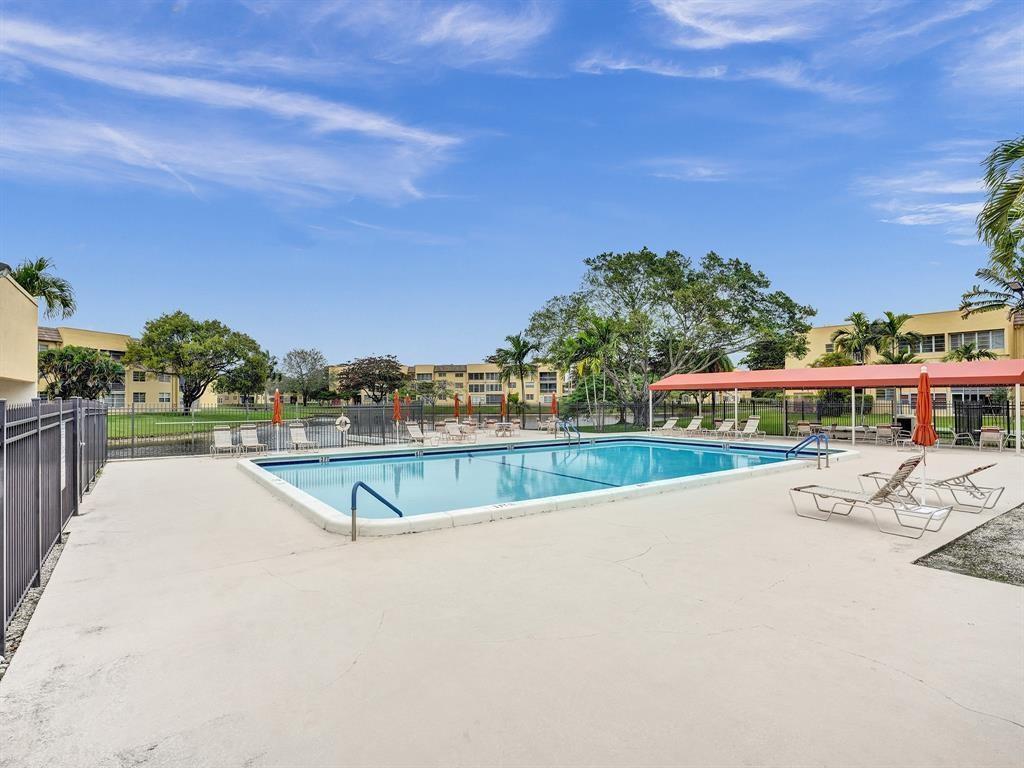 BERMUDA CLUB NINE CONDO - Residential