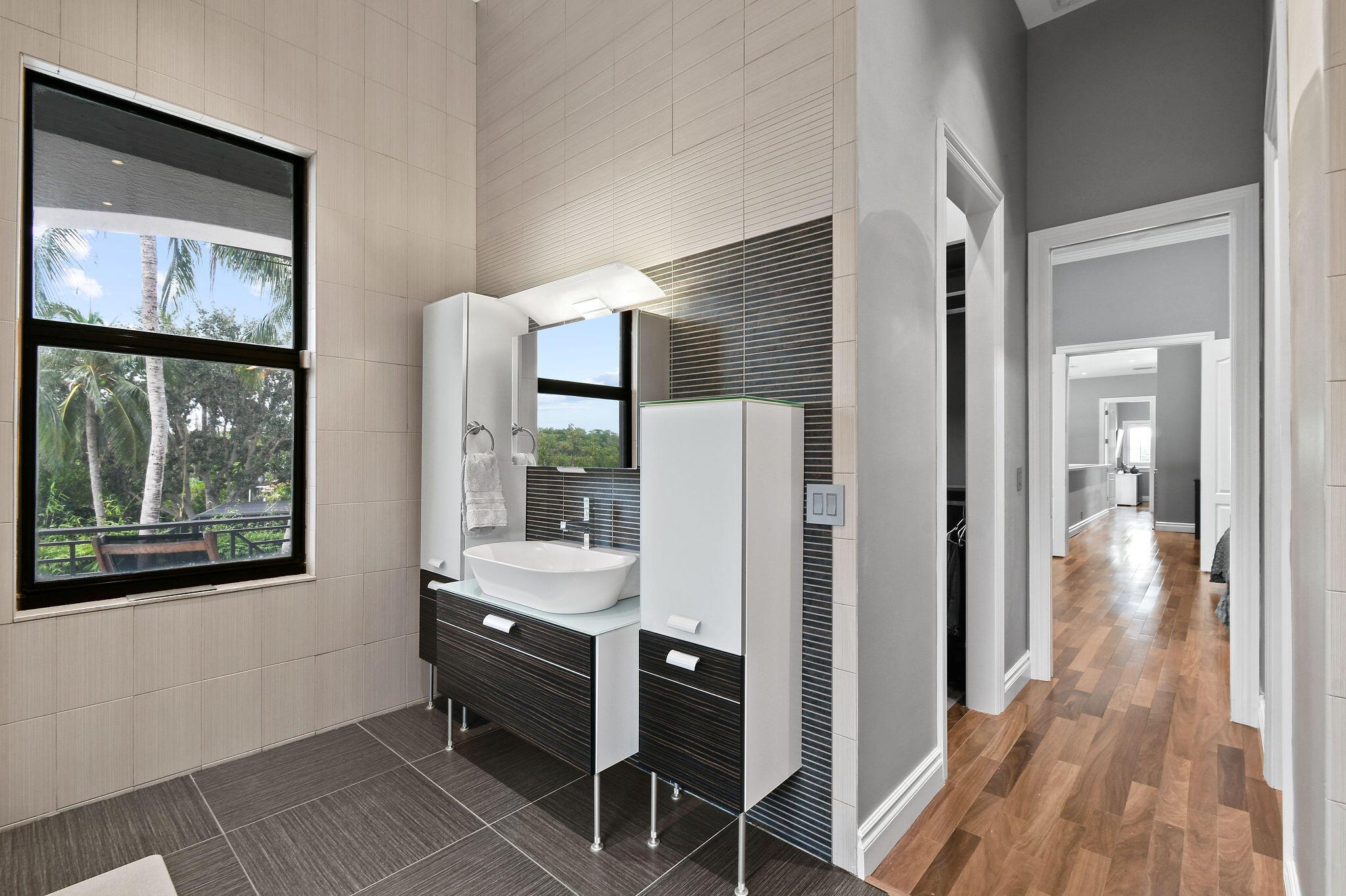 WATERS EDGE EST - Residential