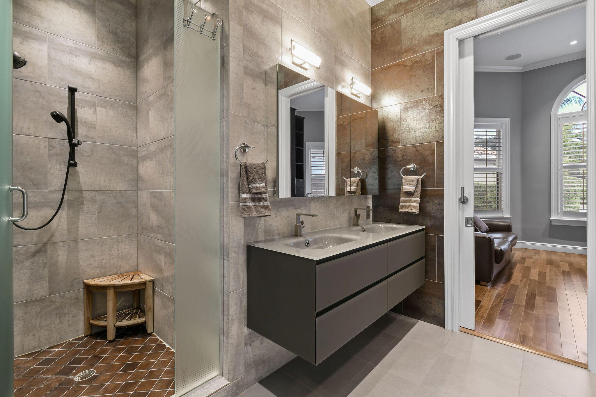 WATERS EDGE EST - Residential